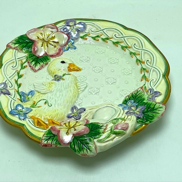 Fitz & Floyd Classic Collection Sweet Iridescent Baby Duck Spring Plate - Picture 4 of 4
